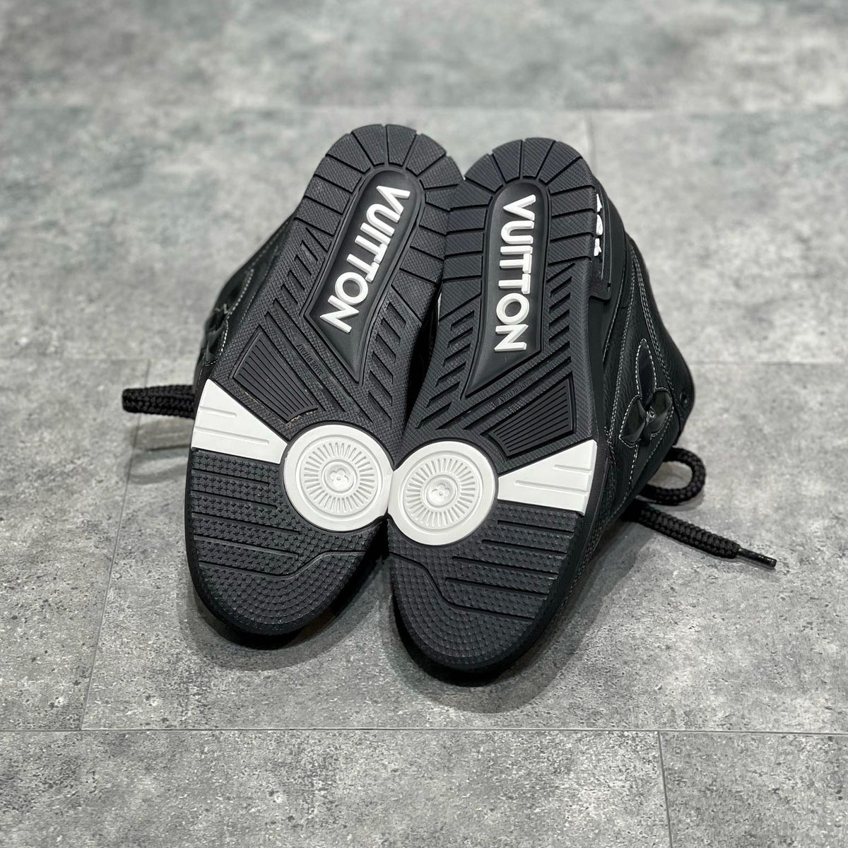 LOU TRAINERS