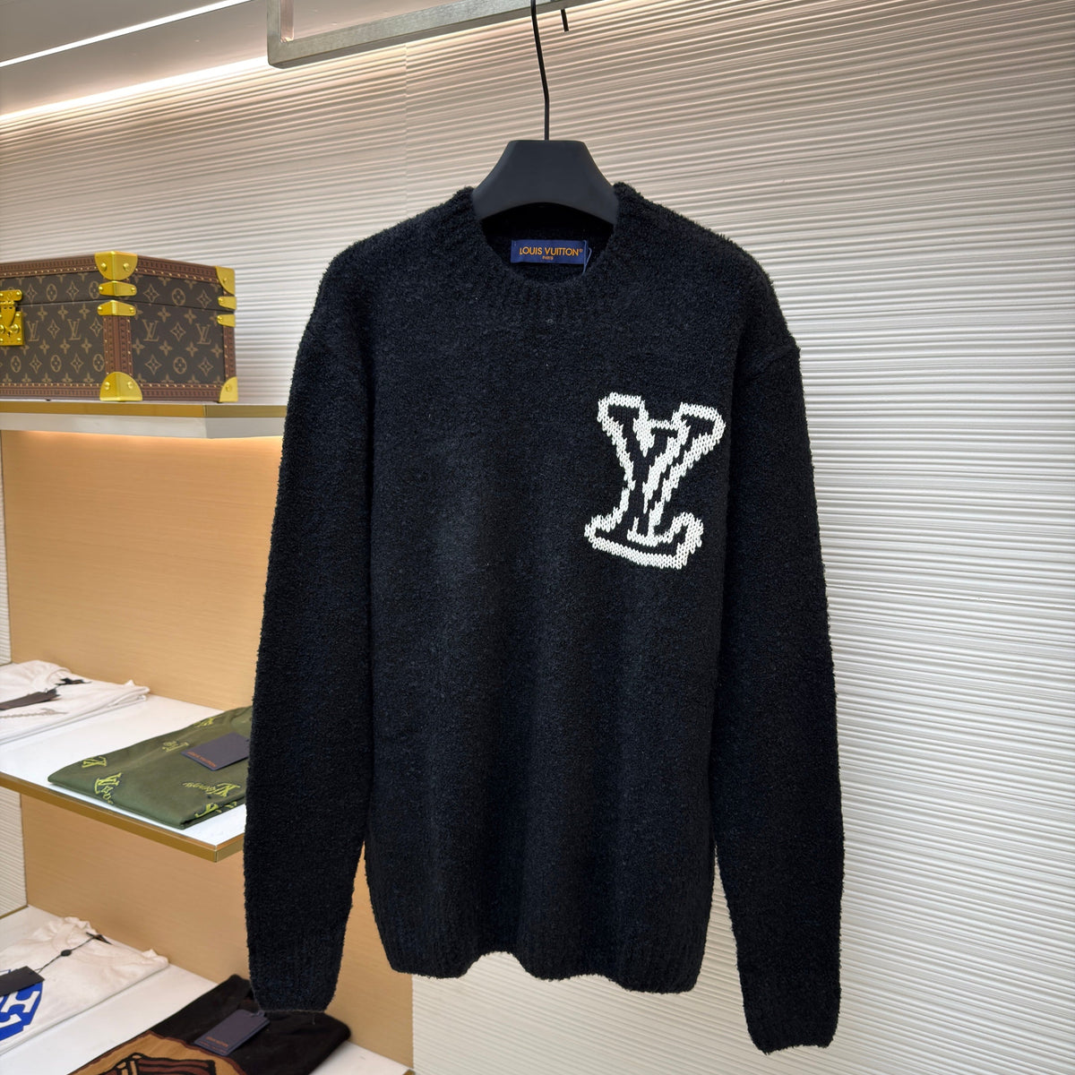 LOU JUMPER