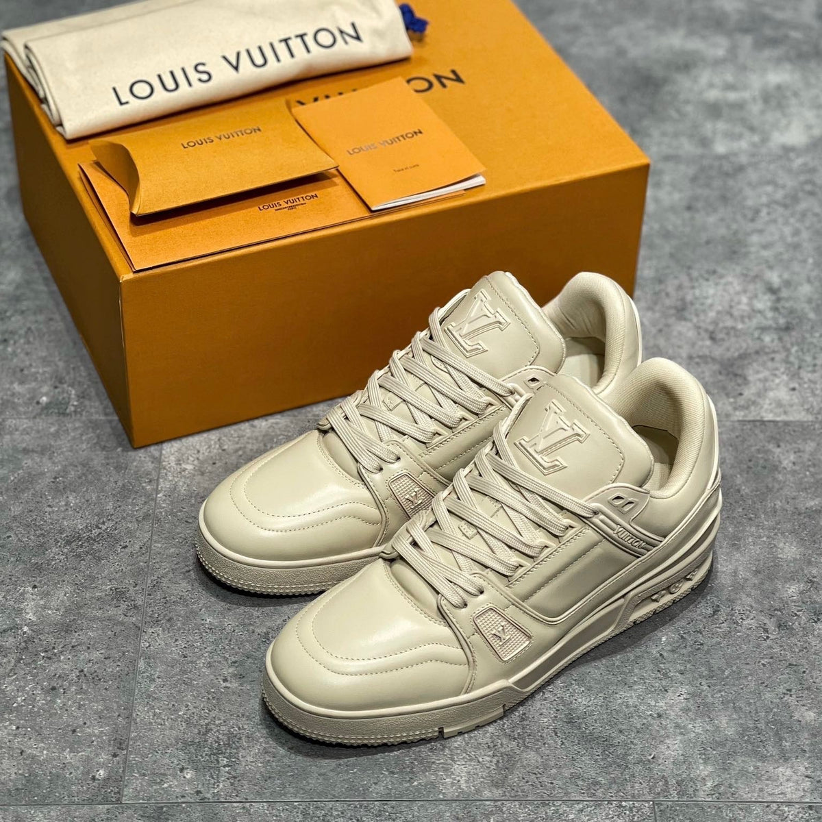 LOU TRAINERS