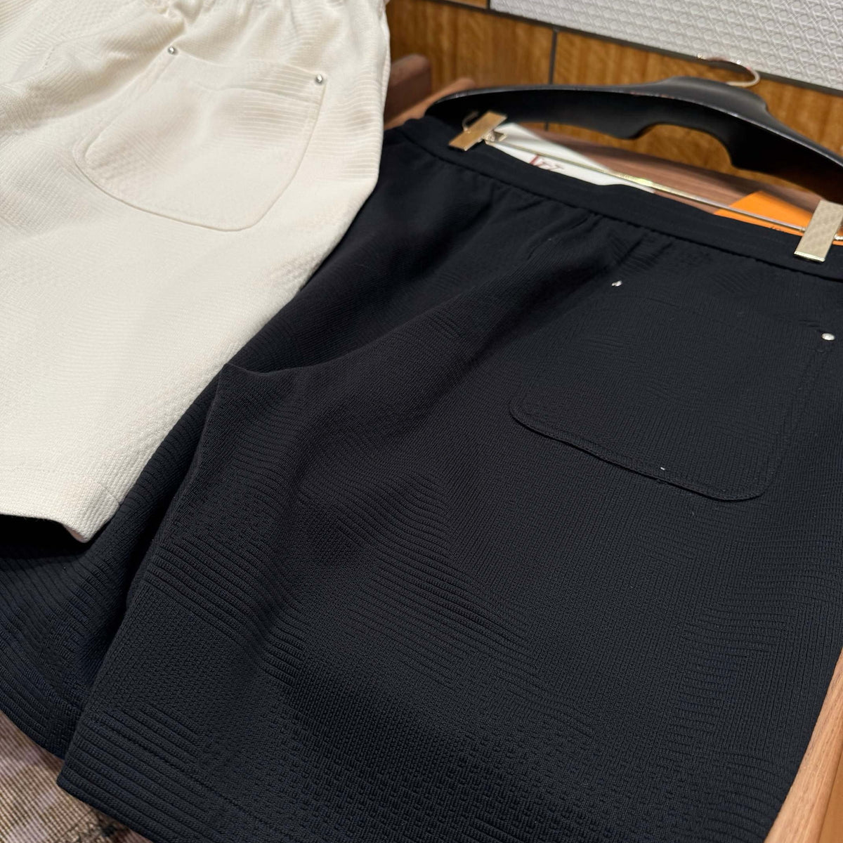 LOU SHORTS
