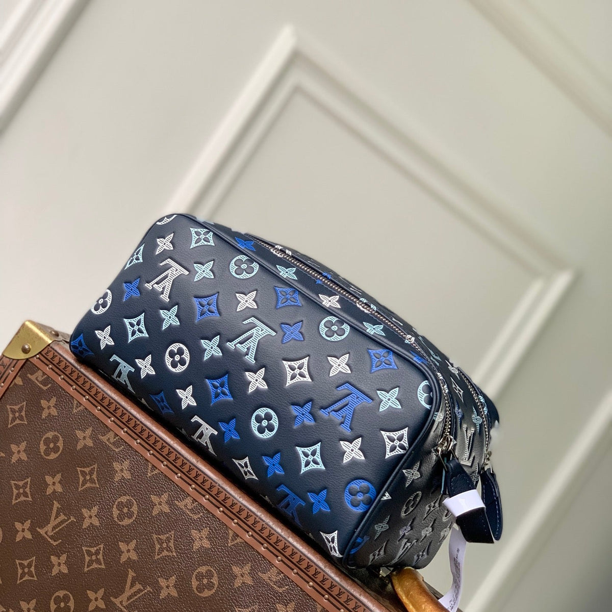 LOU DOPP KIT TOILETRY BAG