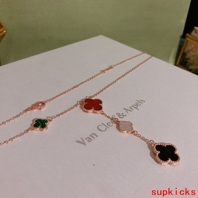 Van Cleef & Arples Jewelry