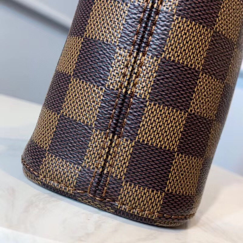 I W Fashion Lu-Vi bags - 17088