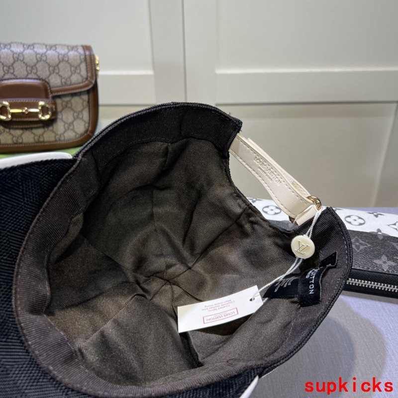 Louis Vuitton Luxury Cap
