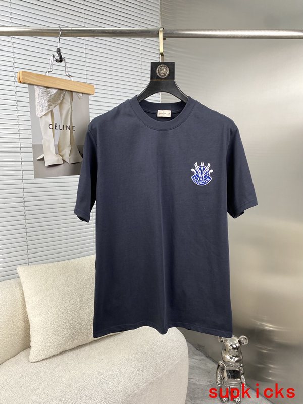 Moncler Luxury Cloth
