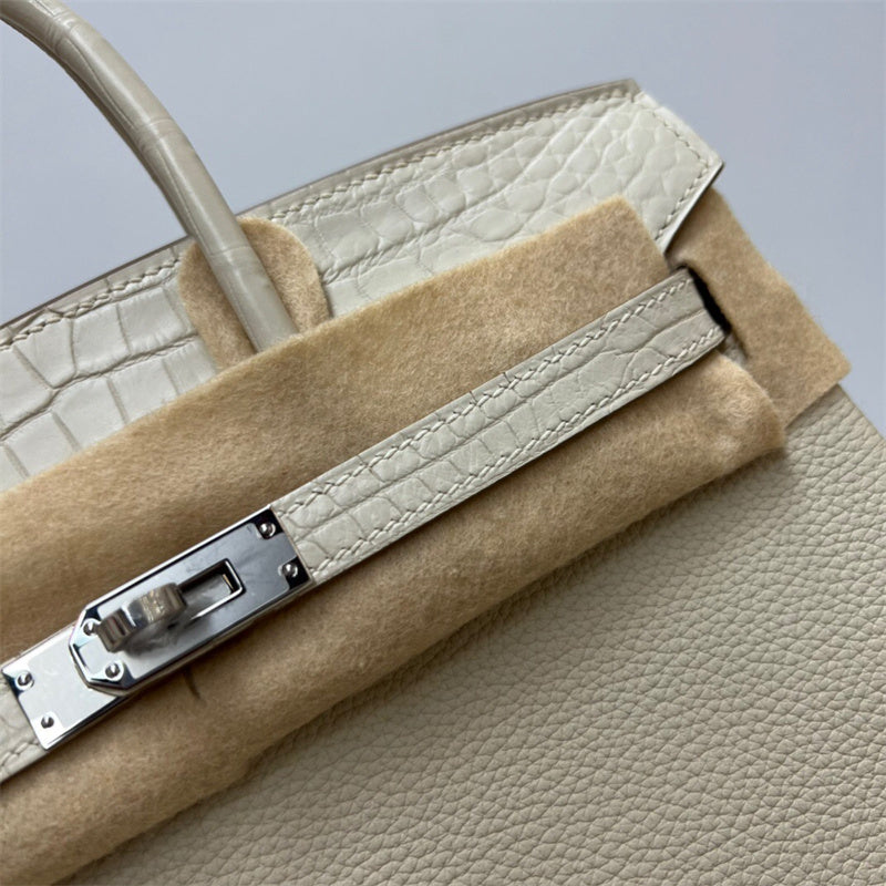 PHA - HMS Bags - 124
