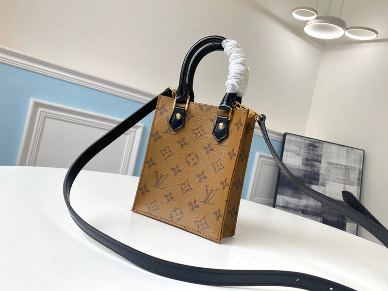I W Fashion Lu-Vi bags - 17092