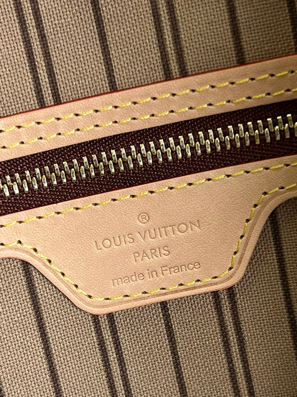 I W Fashion Lu-Vi bags - 17314
