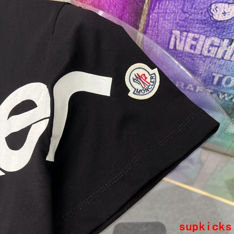 Moncler Luxury Cloth