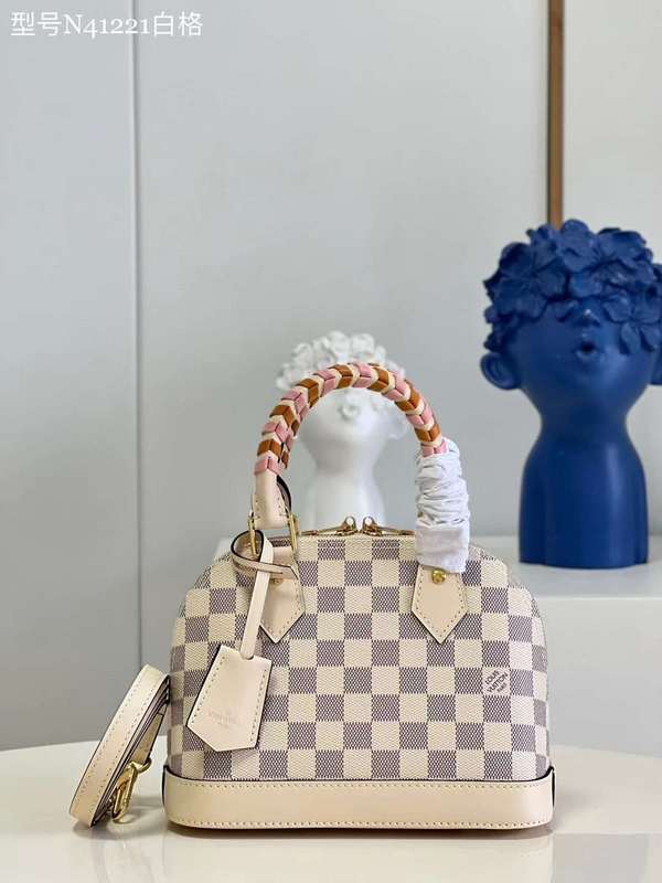 LOV2 Bags - Luxurious Bags  660