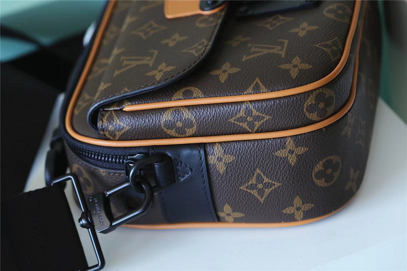 I W Fashion Lu-Vi bags - 10090