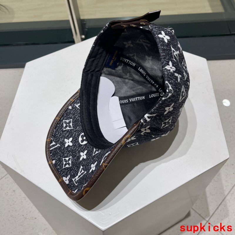 Louis Vuitton Luxury Cap