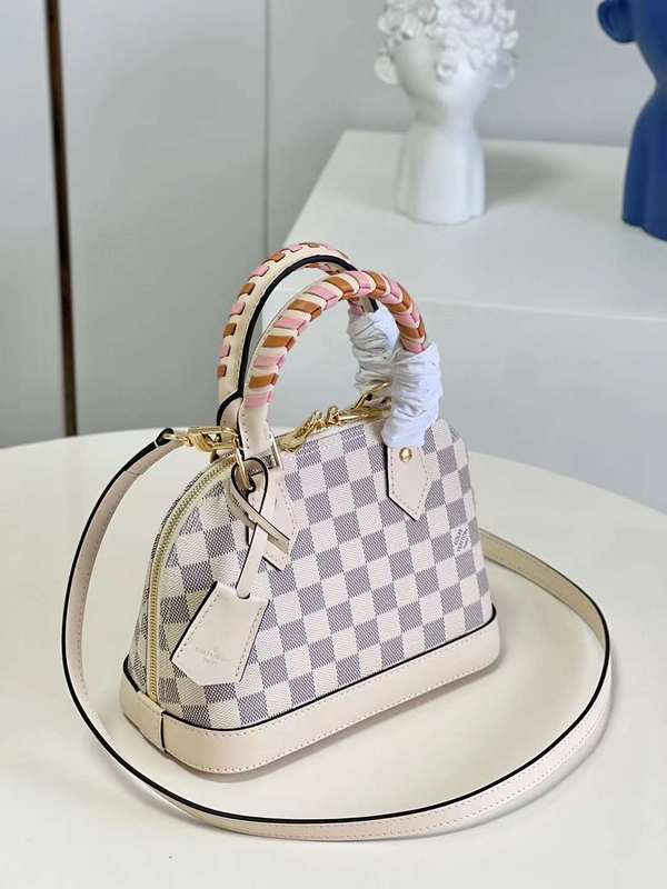 LOV2 Bags - Luxurious Bags  660