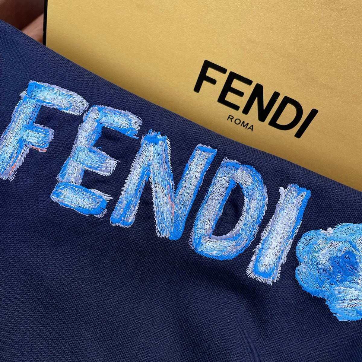 FEN HOODIE