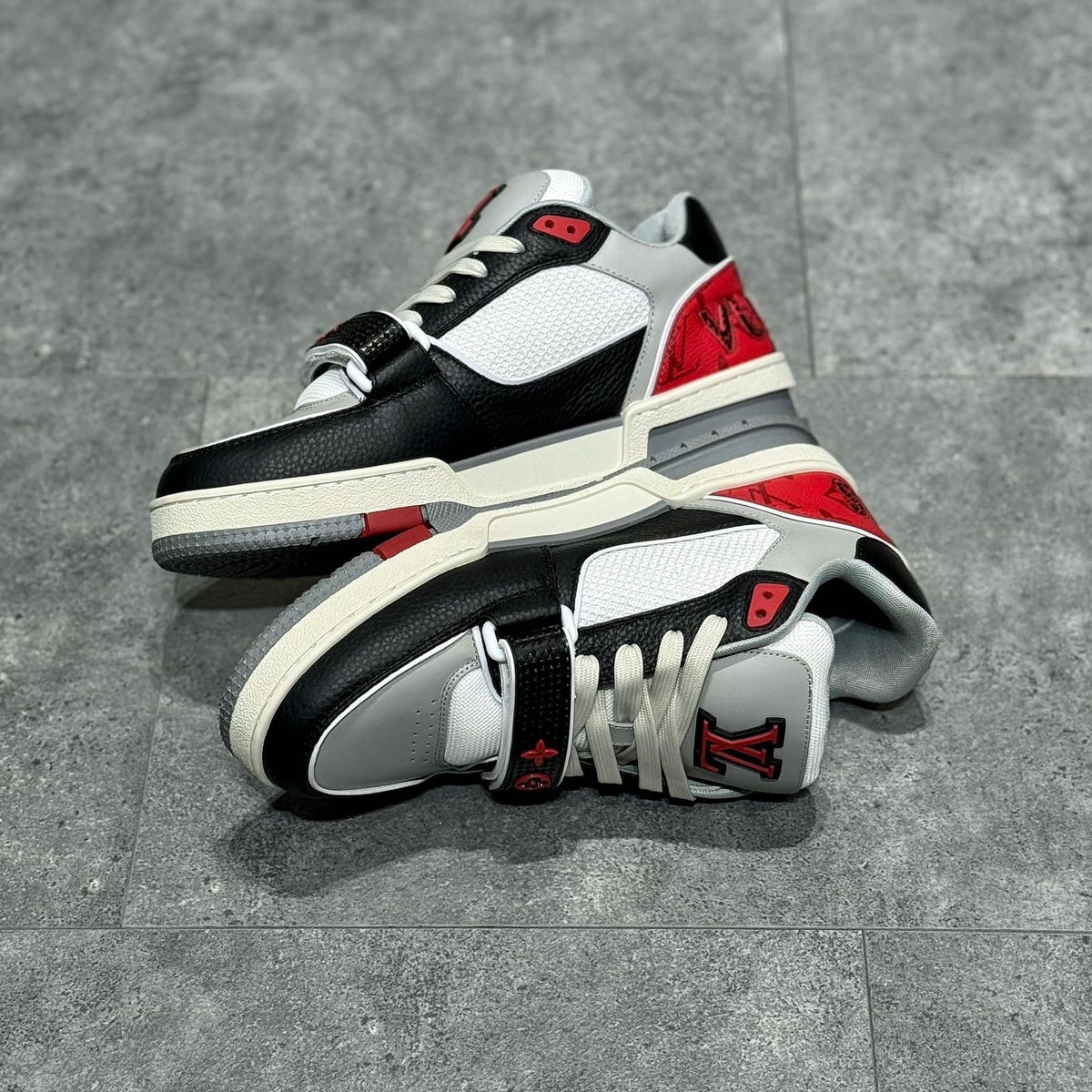 LOU TRAINERS