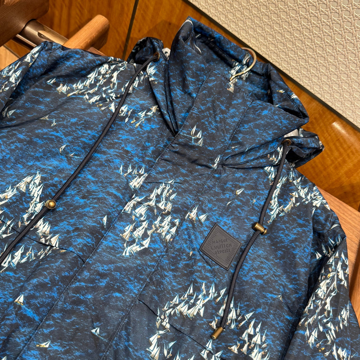 LOU JACKET