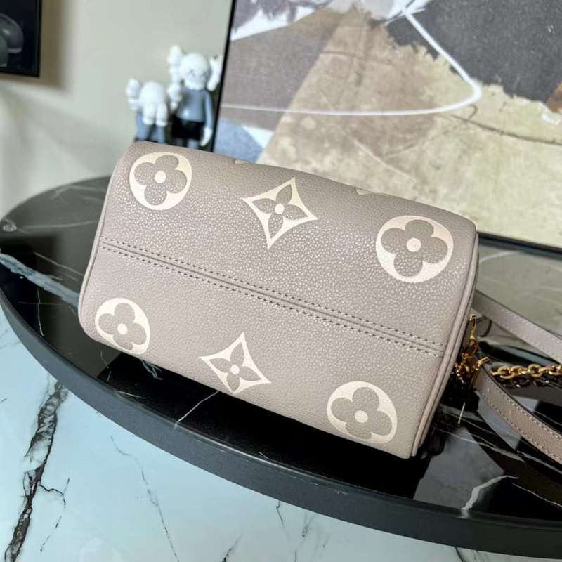 LOV2 Bags - Luxurious Bags  737