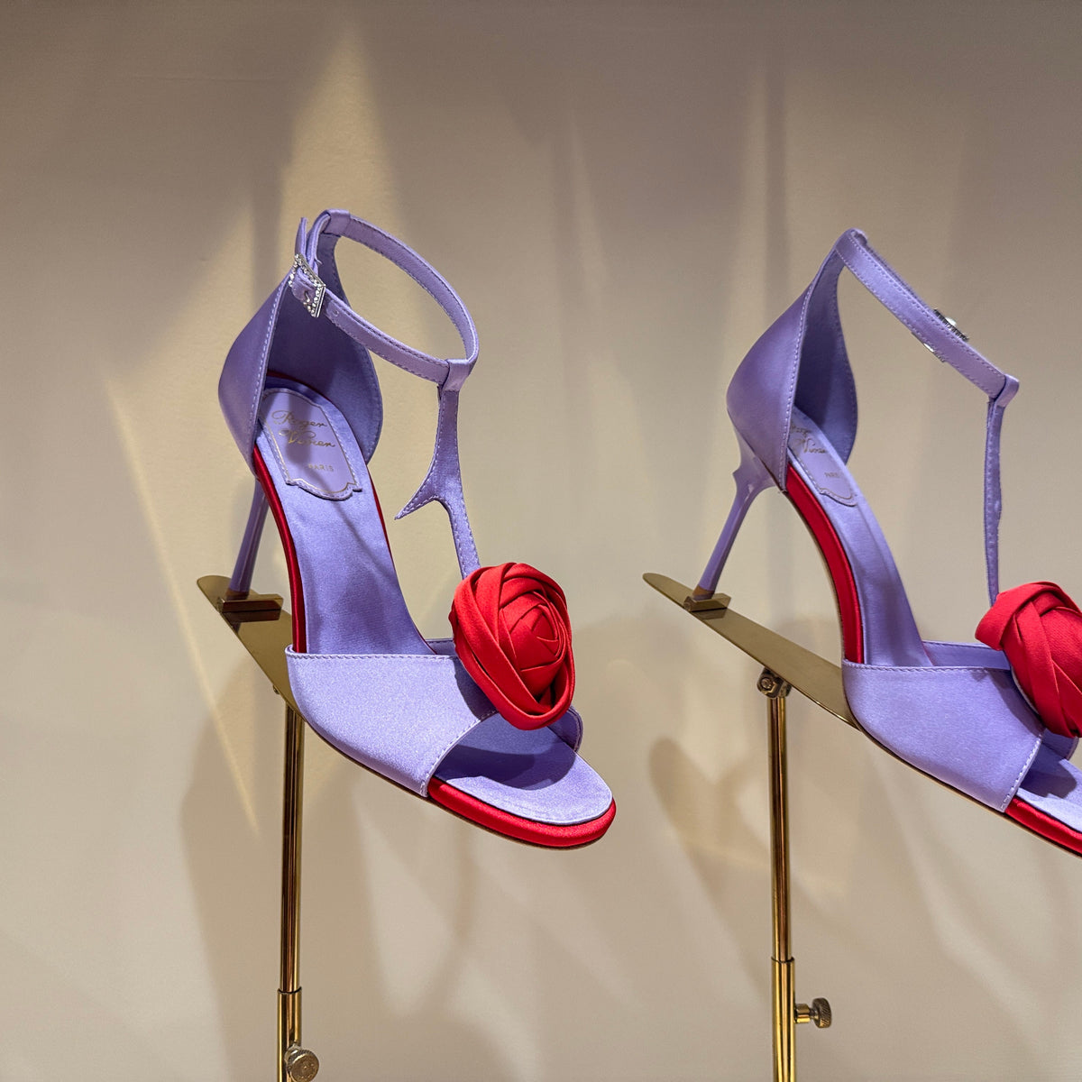 ROGER V HEELS