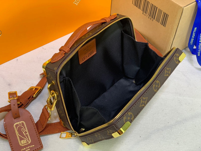 I W Fashion Lu-Vi bags - 17496