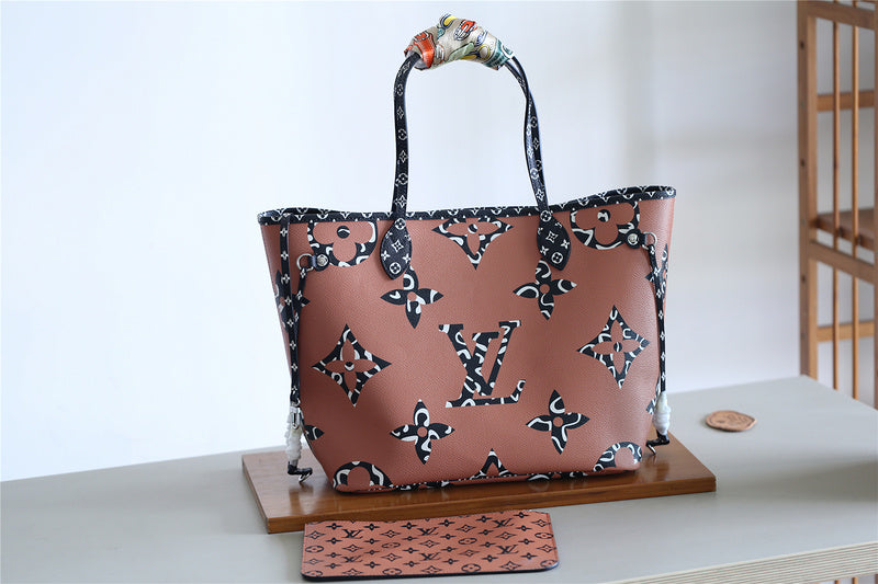 I W Fashion Lu-Vi bags - 8078