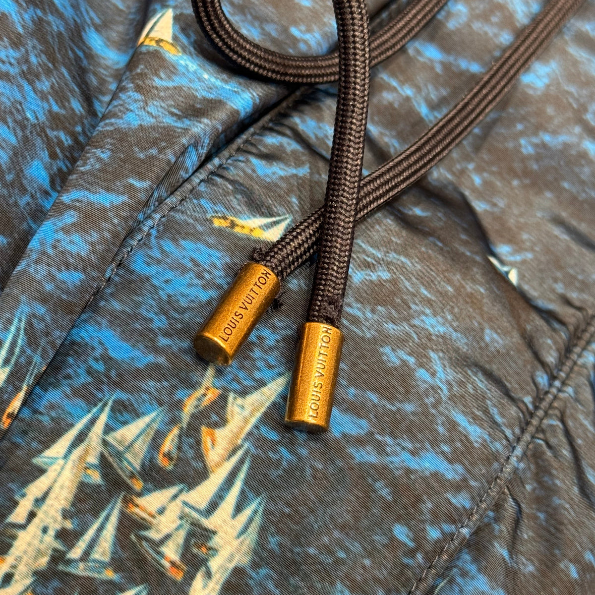 LOU JACKET