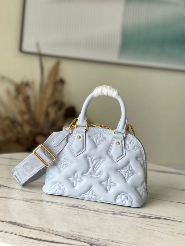 I W Fashion Lu-Vi Bags - 16617