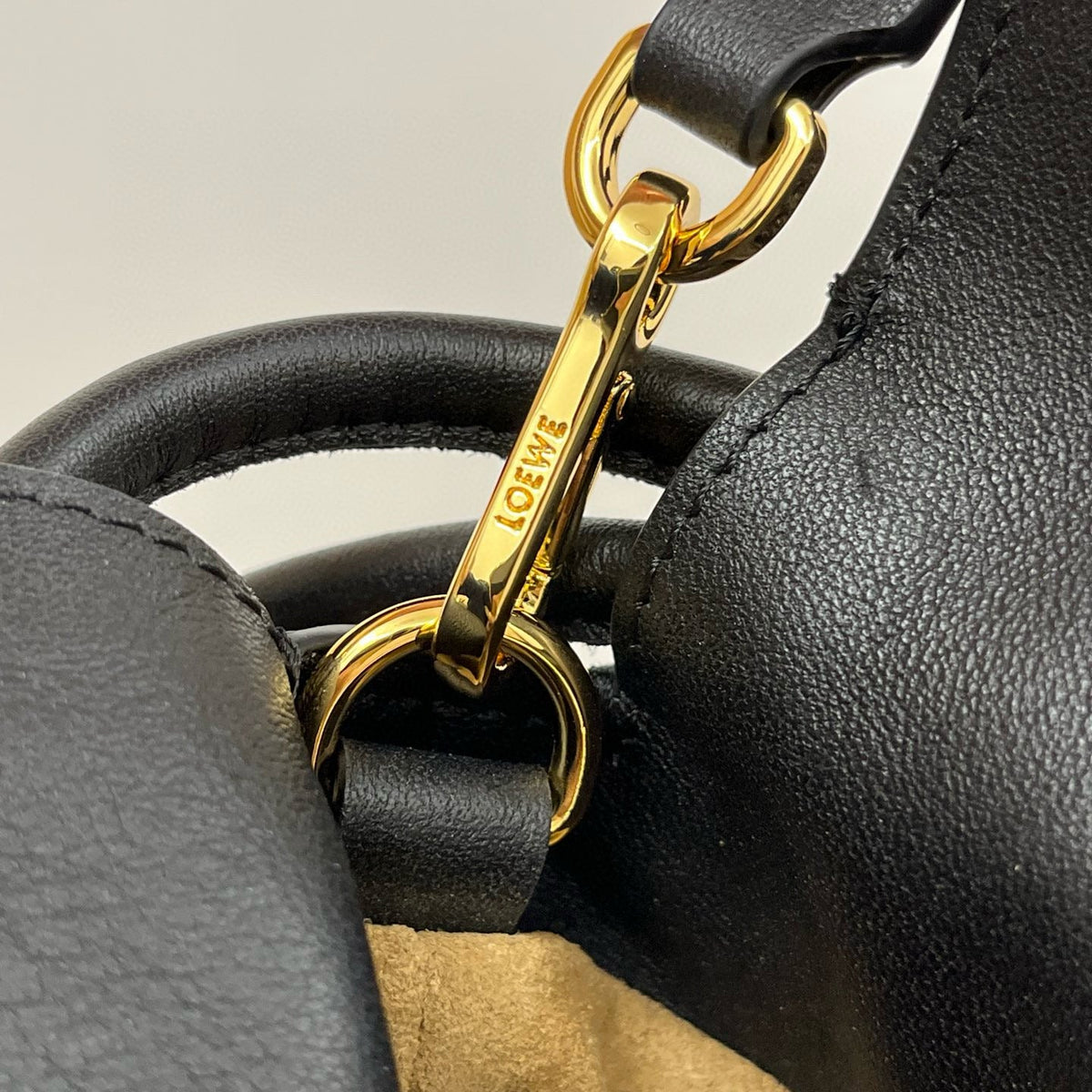LOEW FLAMENCO MEDIUM POUCH