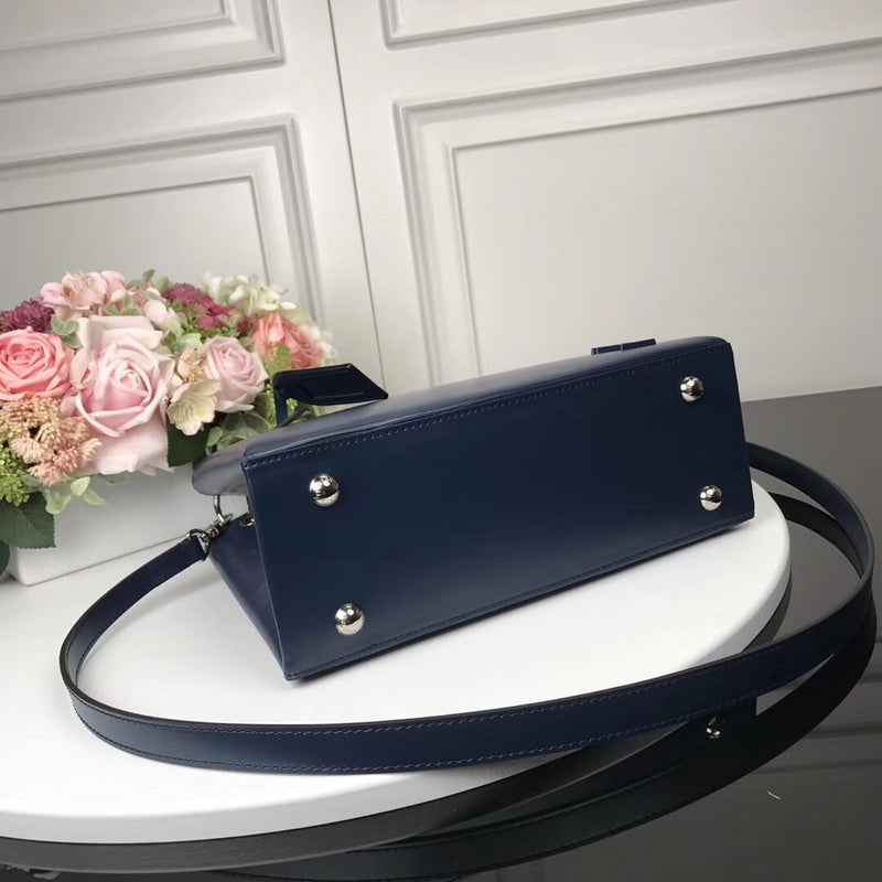 I W Fashion Lu-Vi bags - 17493