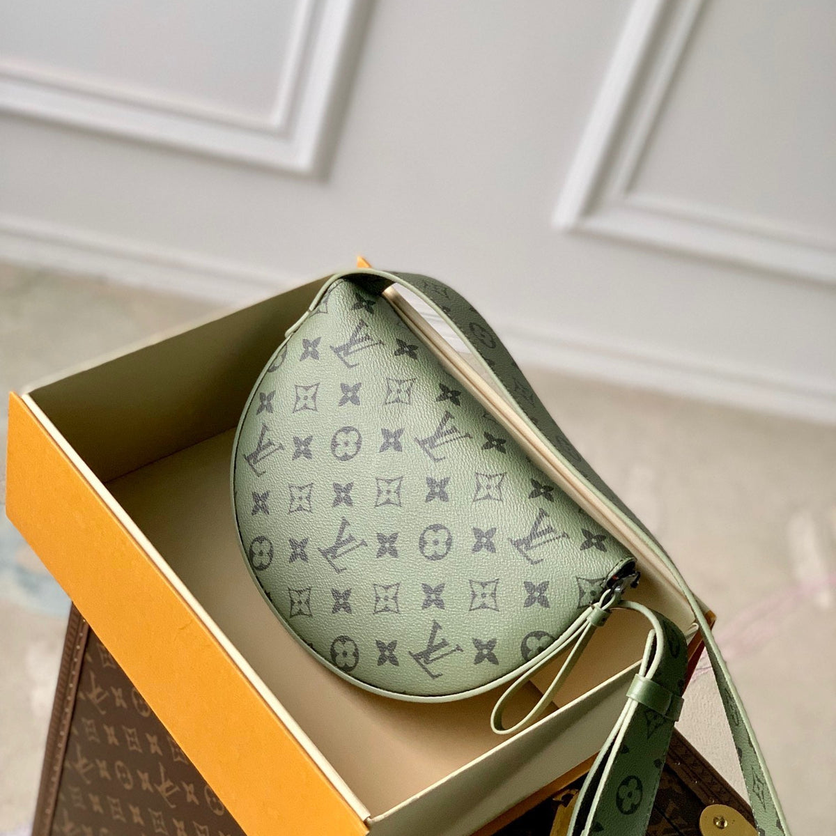 LOU MOON BAG
