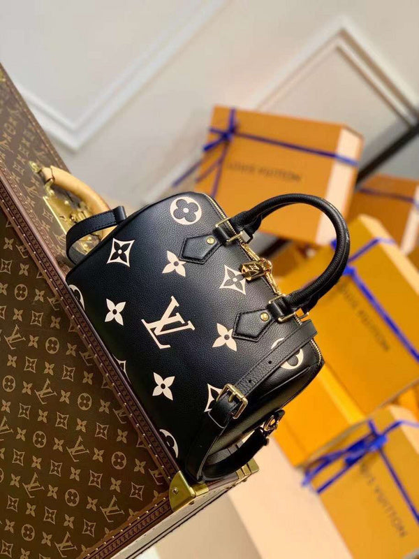 I W Fashion Lu-Vi bags - 17457