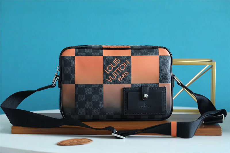 I W Fashion Lu-Vi bags - 10326