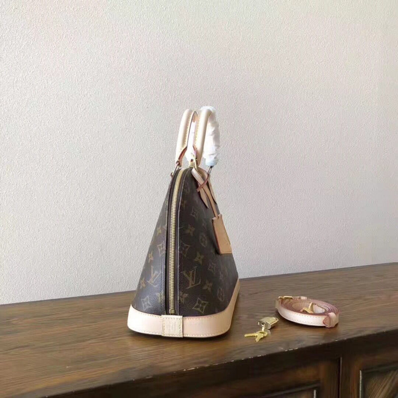 I W Fashion Lu-Vi bags - 17890