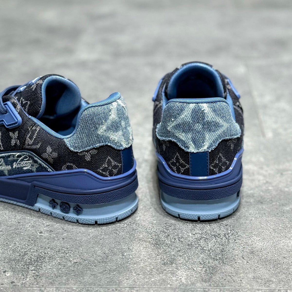 LOU TRAINERS