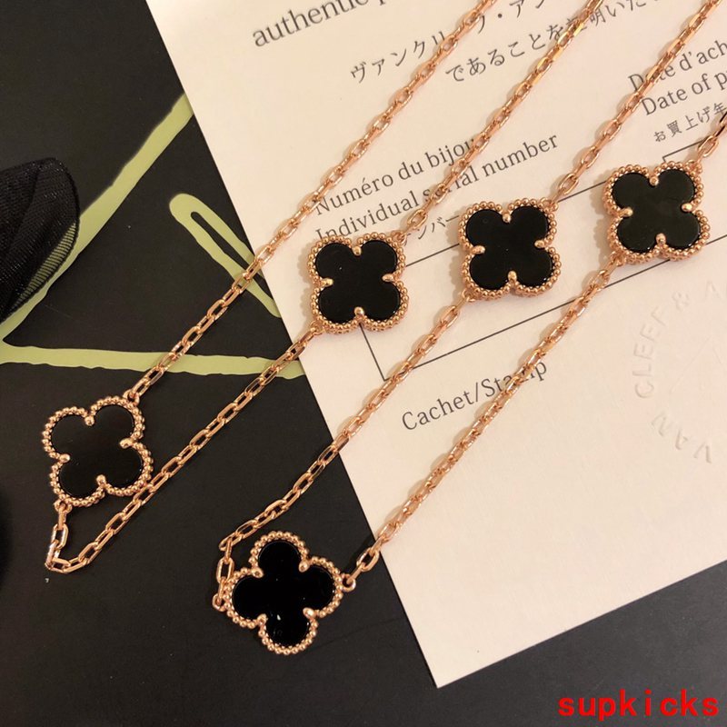Van Cleef & Arples Jewelry