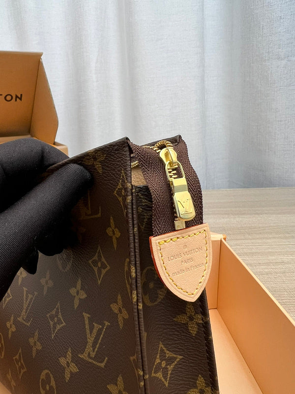 I W Fashion Lu-Vi Bags - 16777
