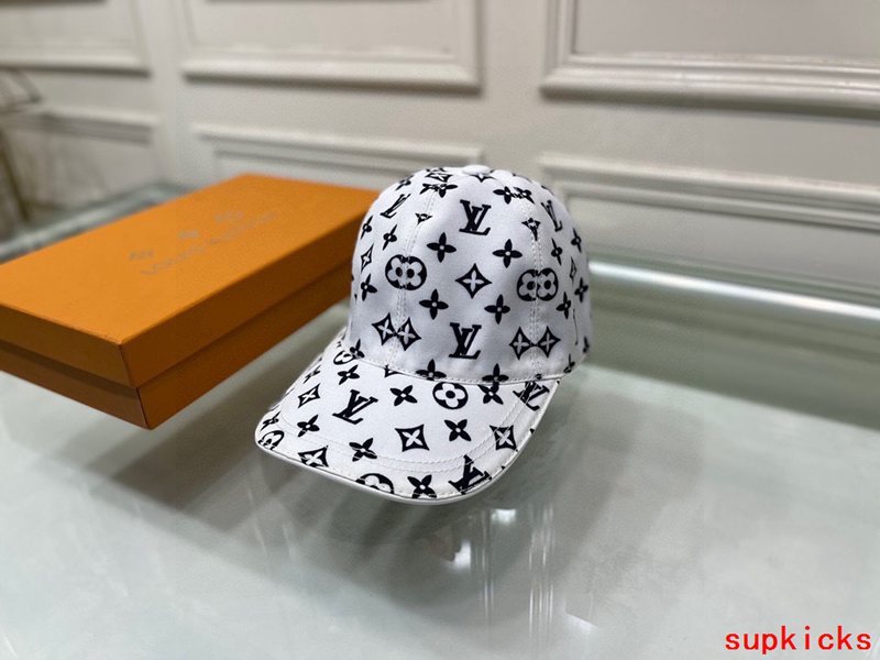 Louis Vuitton Luxury Cap