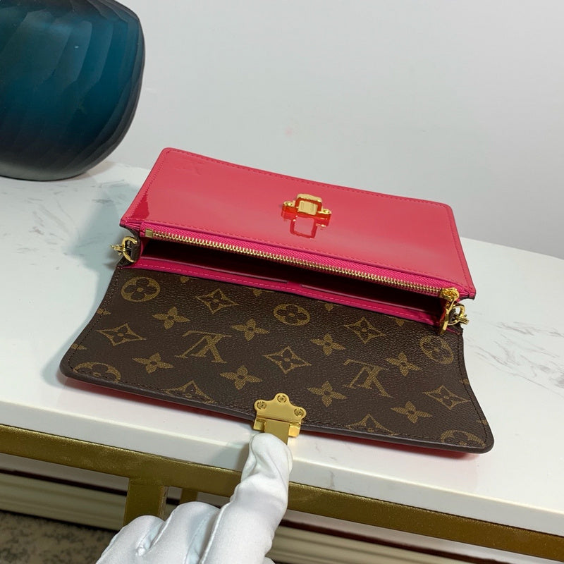 I W Fashion Lu-Vi bags - 9141