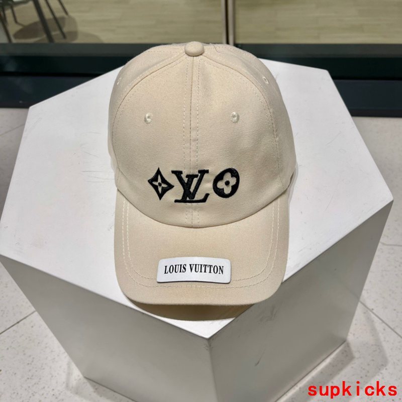 Louis Vuitton Luxury Cap