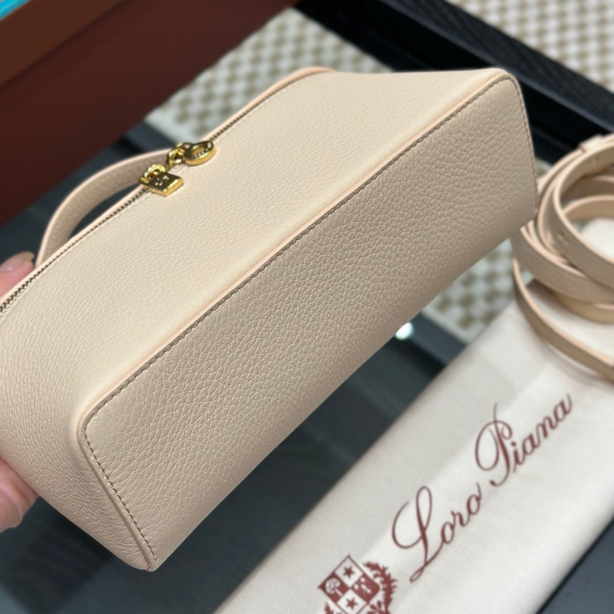 LORO P EXTRA POCKET L19 BAG