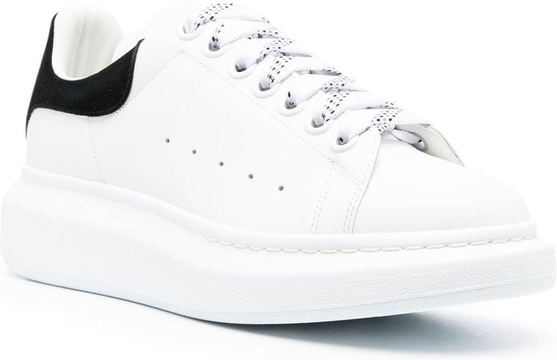 WHITE AND BLACK OVERSIZED SNEAKERS