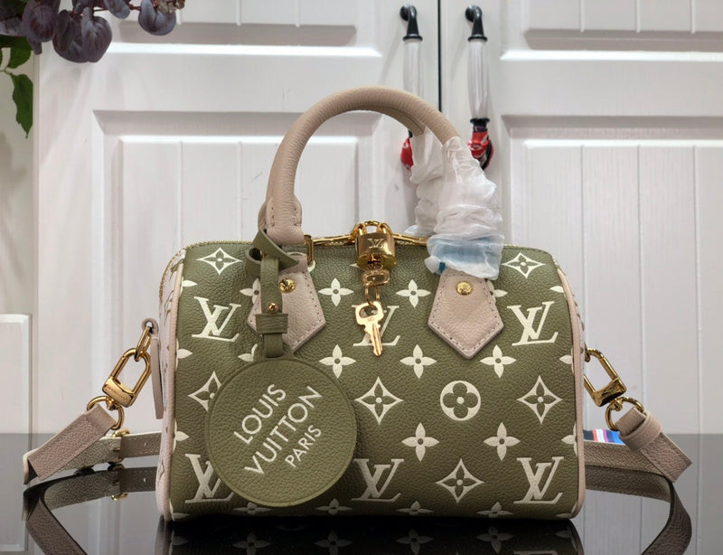 I W Fashion Lu-Vi Bags - 16909