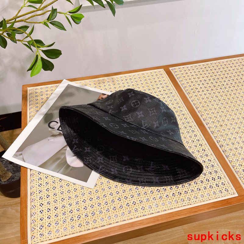 Louis Vuitton Luxury Cap