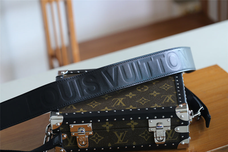 I W Fashion Lu-Vi bags - 10188
