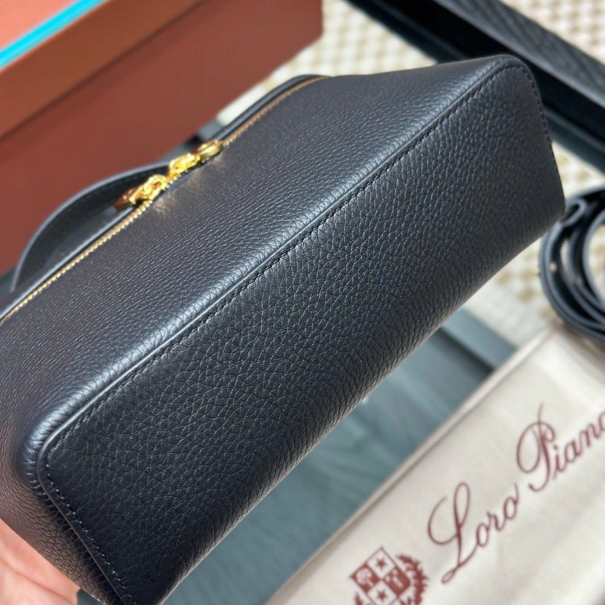 LORO P EXTRA POCKET L19 BAG