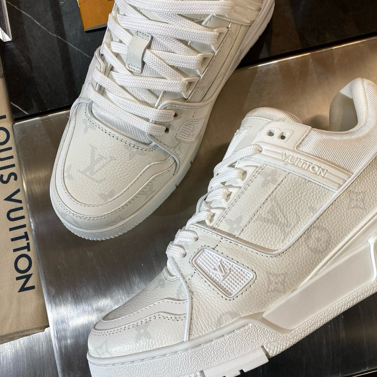 LOU TRAINERS