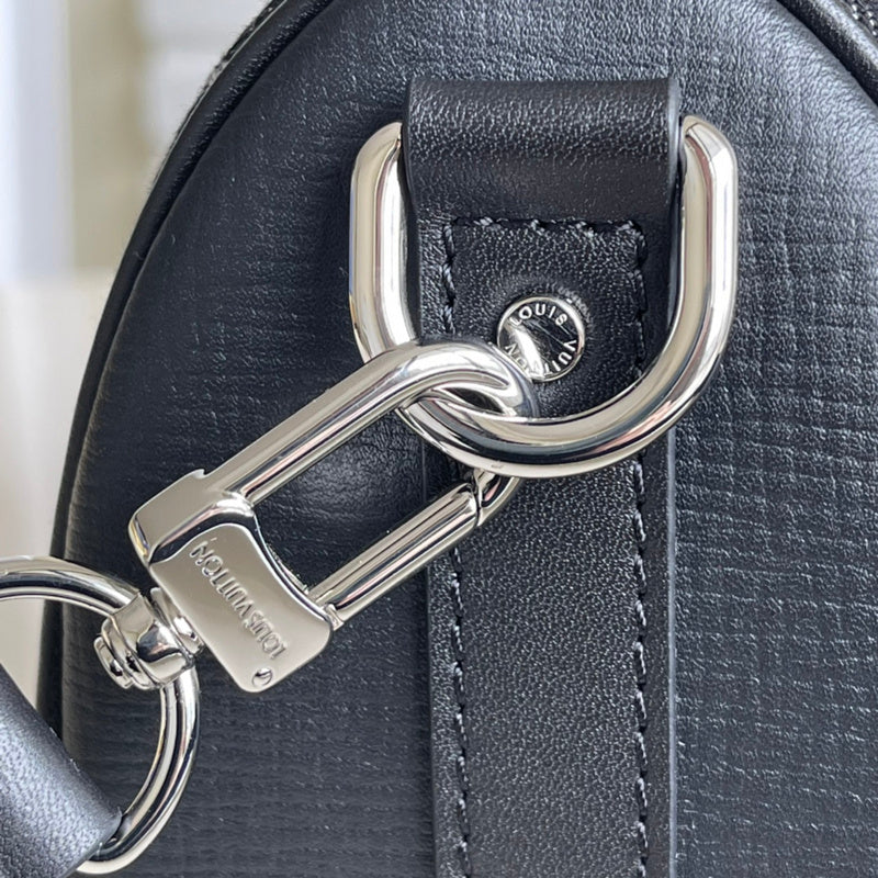 I W Fashion Lu-Vi bags - 17308