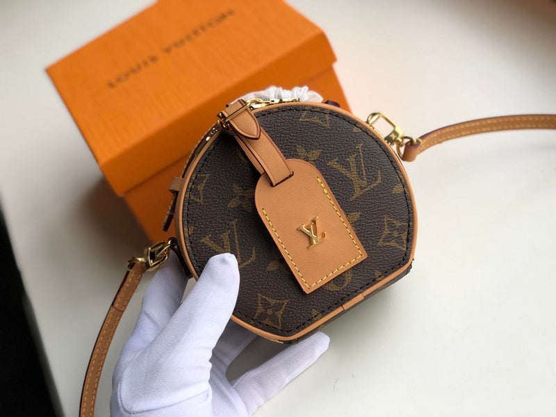 I W Fashion Lu-Vi bags - 17831