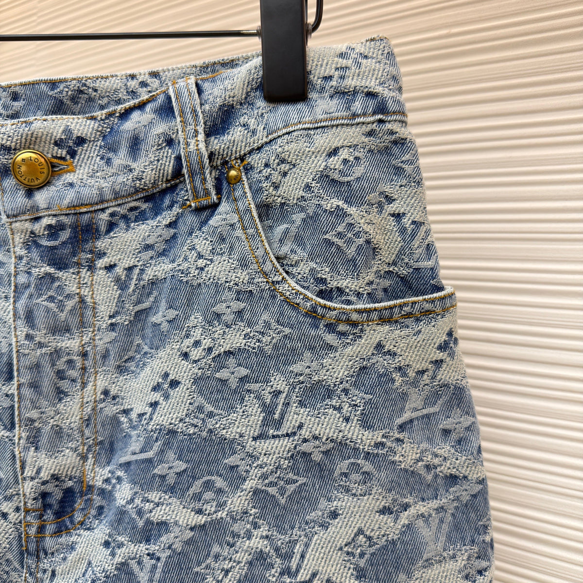LOU DENIM SHORTS