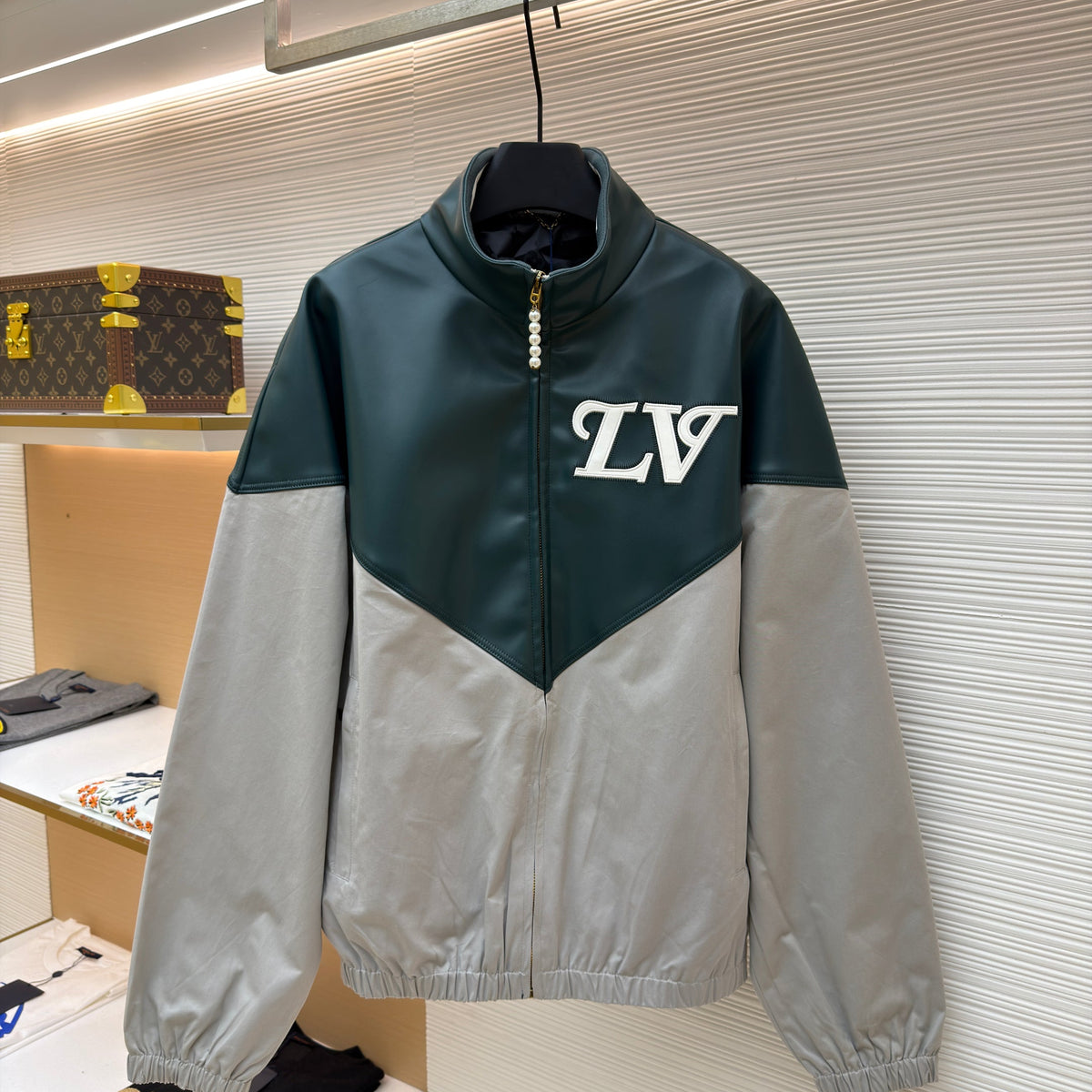 LOU JACKET