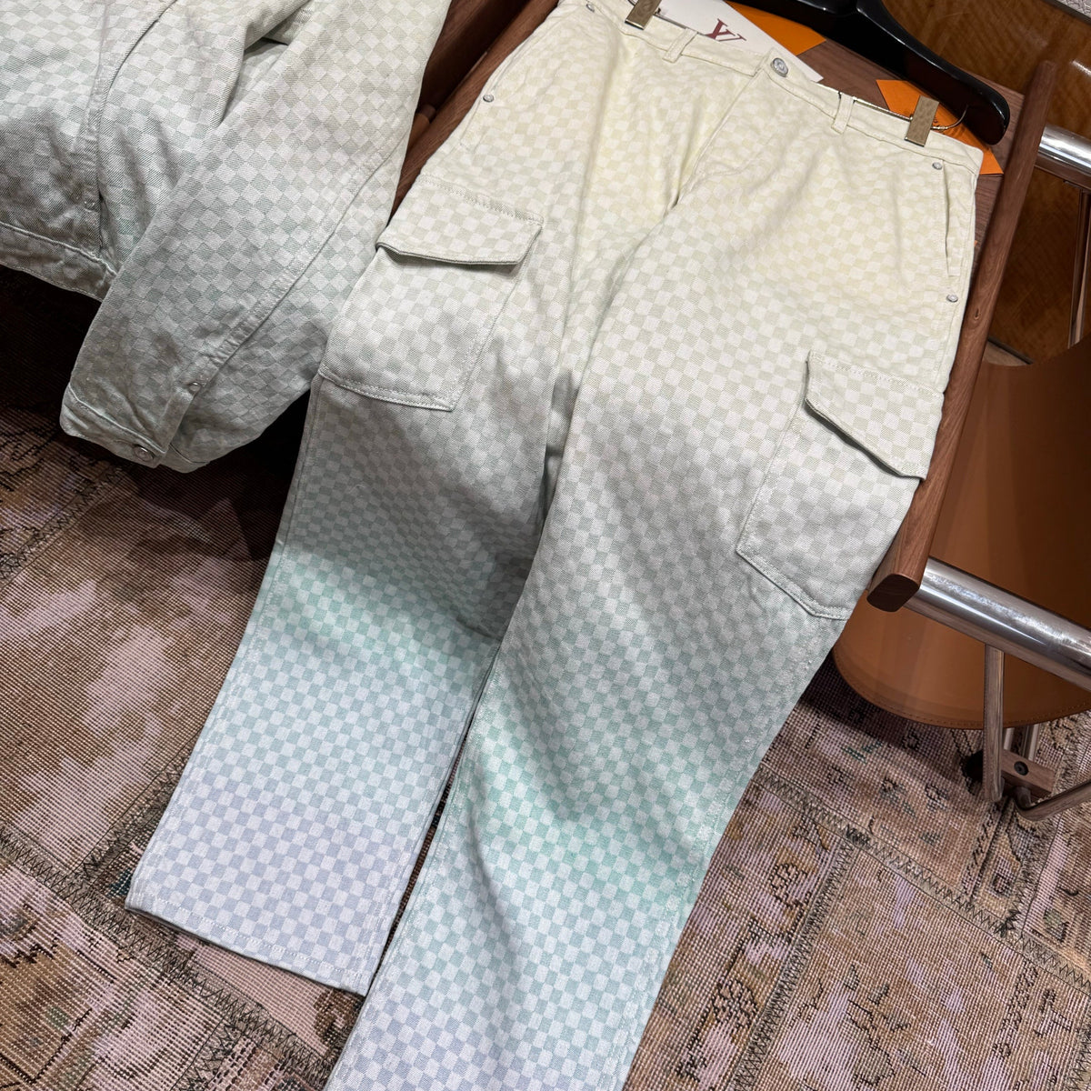 LOU JEANS